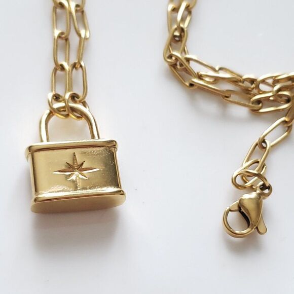 New! FP What A Star Lock Necklace - Picture 9 of 10